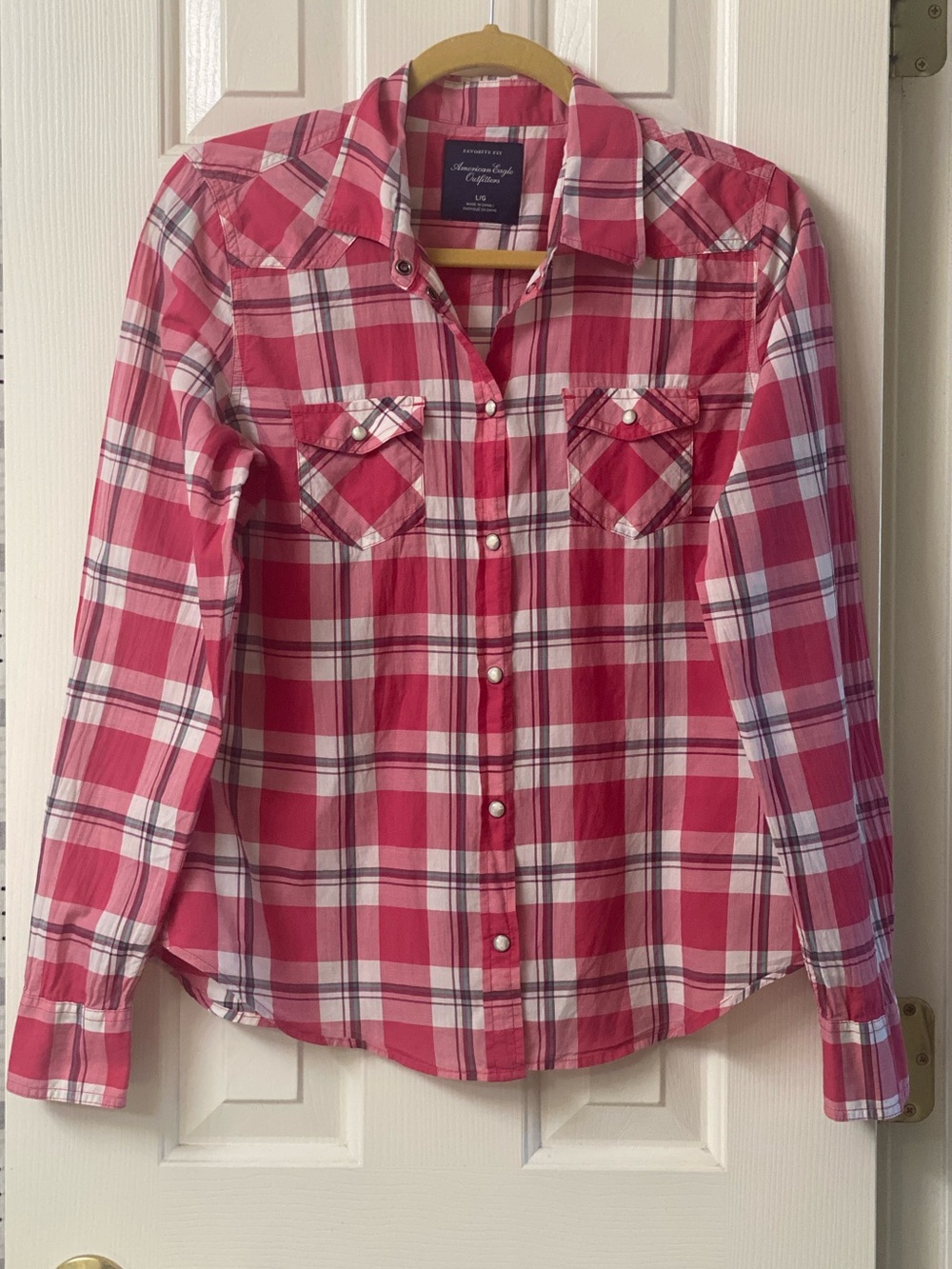 American Eagle Outfitters Pink Plaid Long Sleeve Snap Closure Shirt Size Large